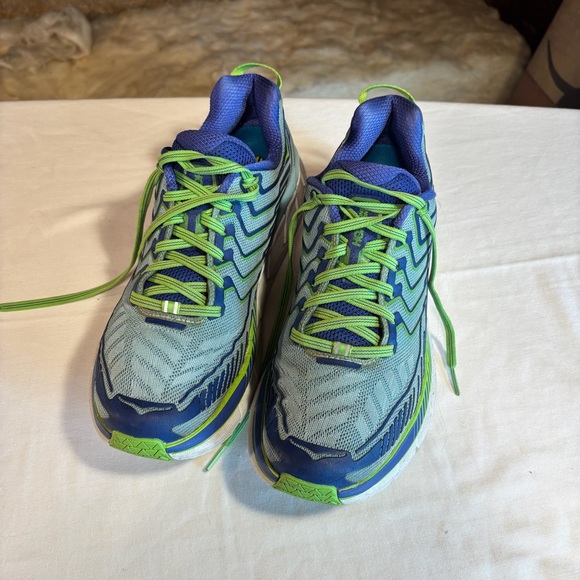 Hoka One Clifton women’s 9 - Picture 2 of 6